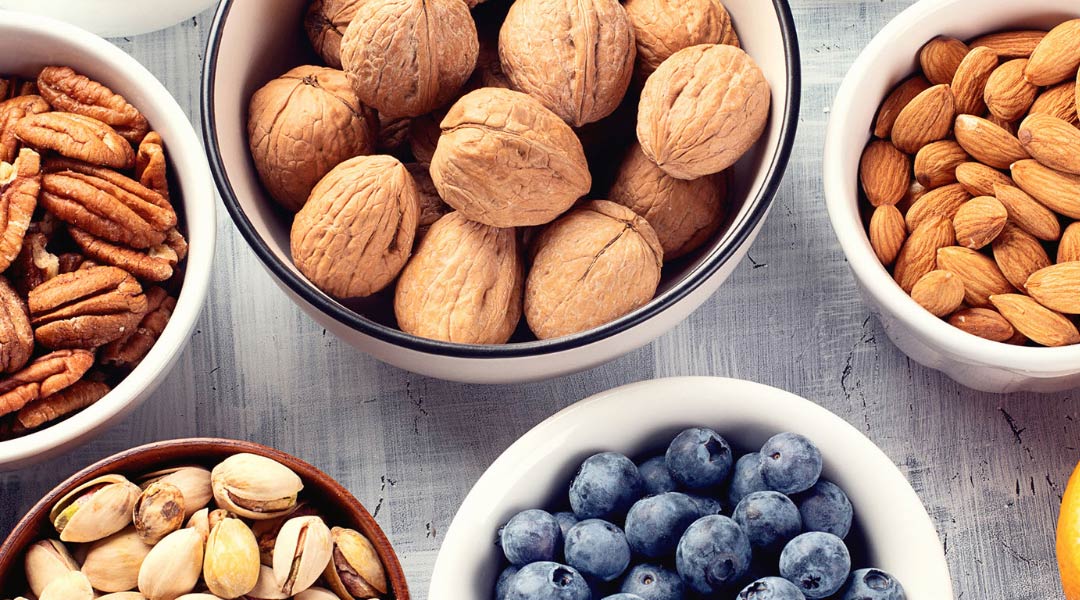 6 Fun & Easy Dorm Room Snacks! 6 Fun & Easy Dorm Room Snacks!